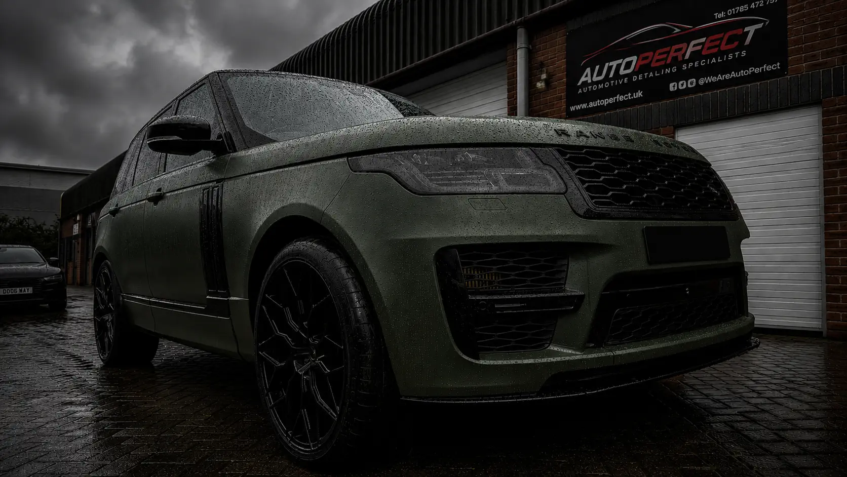 Green-wrapped Range Rover at AutoPerfect, Stone, Staffordshire